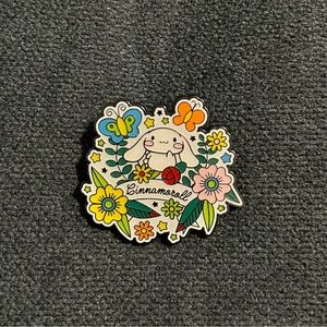 Cinnamoroll Floral Retro Enamel Pin / Sanrio / Hello Kitty & Friends